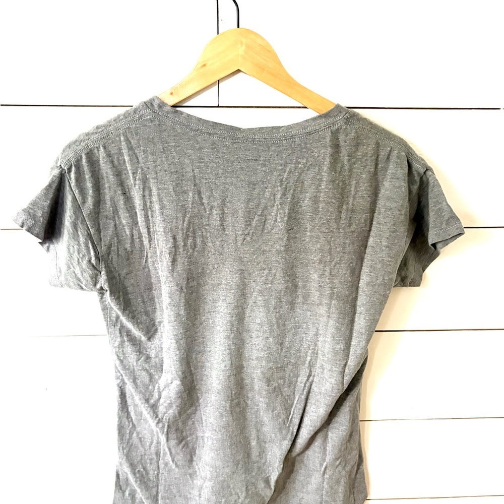 Chic Gray V-Neck Graphic Tee “Wife, Mom, Boss” - Picture 5 of 5